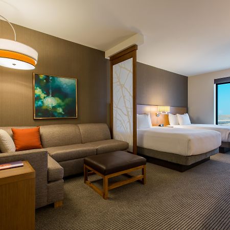 Hyatt Place Делано Екстериор снимка