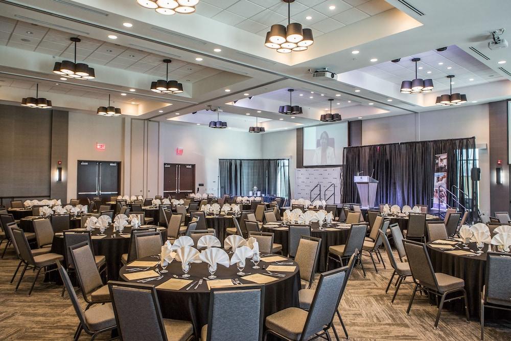 Hyatt Place Делано Екстериор снимка
