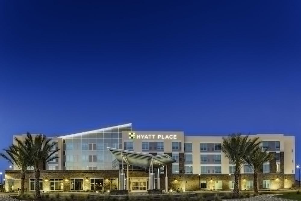 Hyatt Place Делано Екстериор снимка