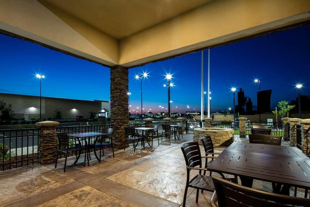 Hyatt Place Делано Екстериор снимка