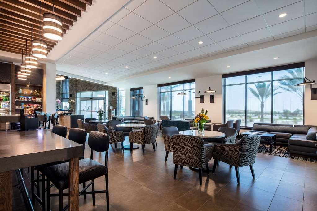 Hyatt Place Делано Ресторант снимка