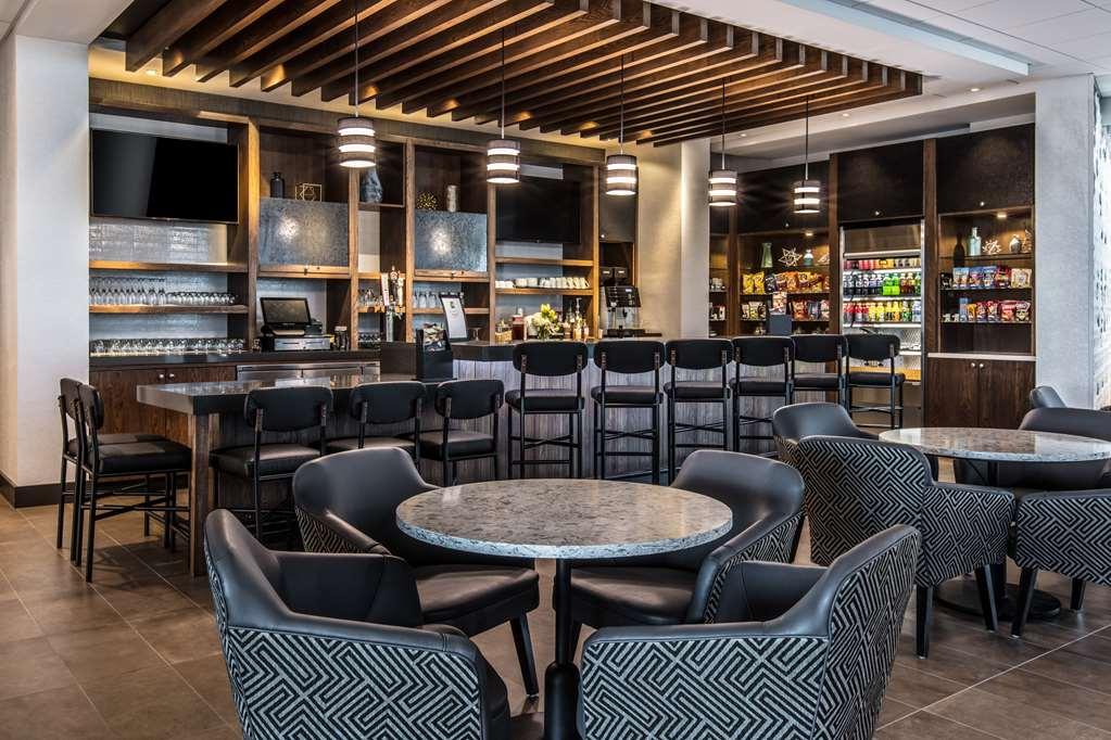 Hyatt Place Делано Ресторант снимка