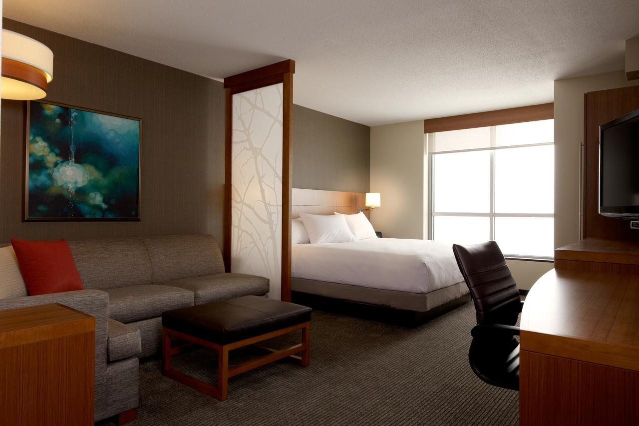 Hyatt Place Делано Екстериор снимка